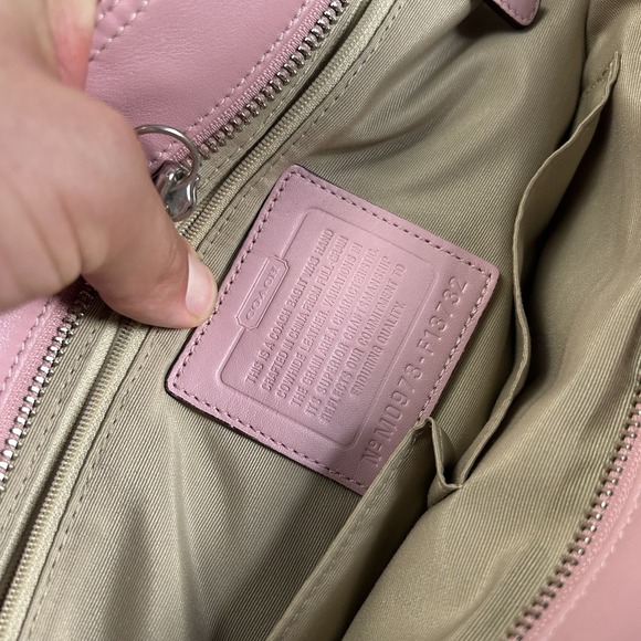 Coach Soho Bag Womens Medium Pink Leather Double Strap Zip Purse Handbag - Picture 8 of 10